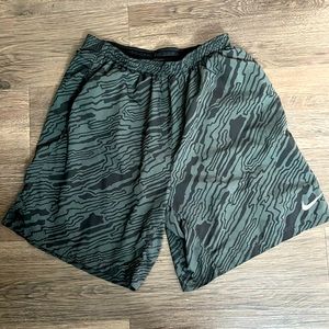 Nike Men’s DRI-FIT Gray Patterned Running Shorts